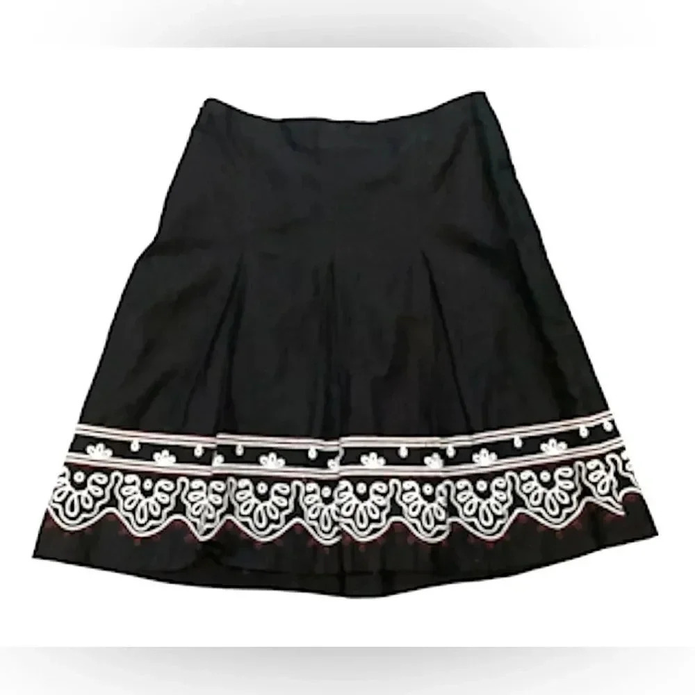 Ann Taylor Loft Pleated Black Cotton Skirt Embroidered Details Women’s Size 2p